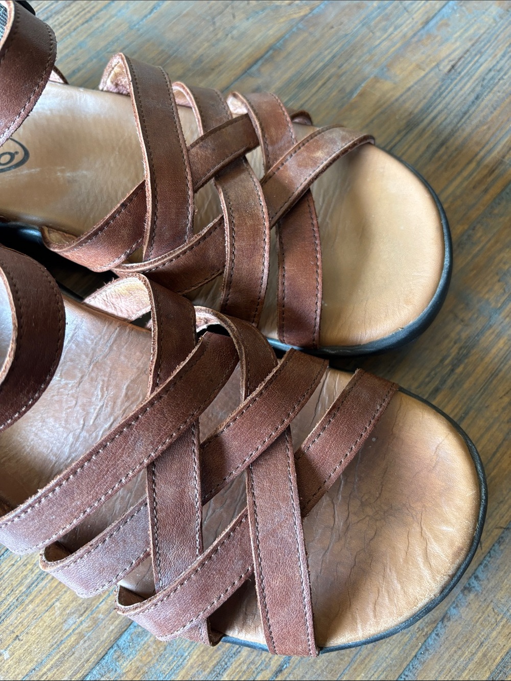 Chaco size 9 medium brown sandals - Picture 9 of 14